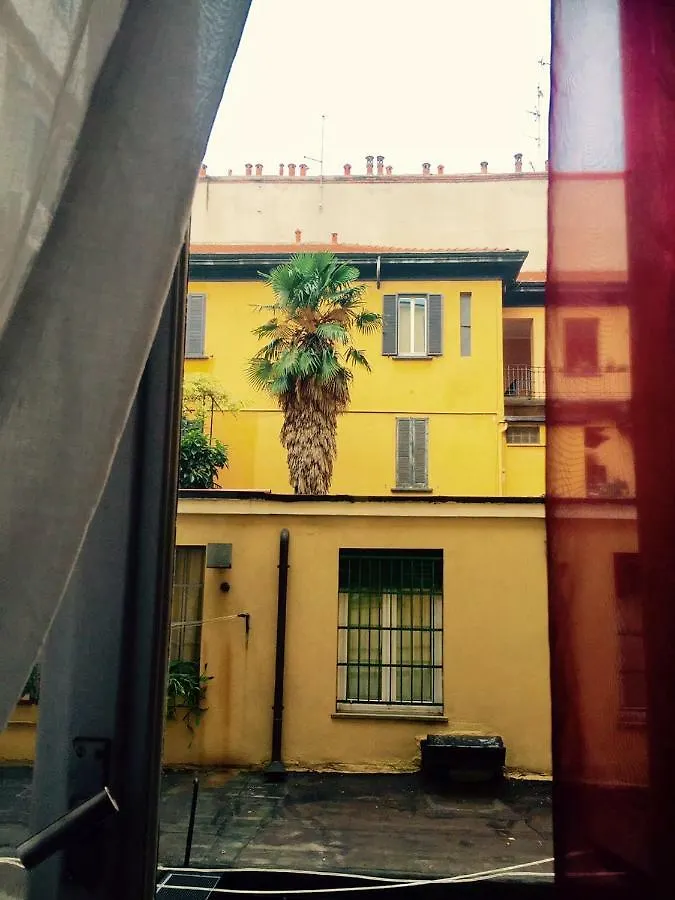 Joy House -Central City Near Metro Arco Della Pace Brera-Entire Apartment Perfect For Work & Play, Nightlife With Ac & Fast Wifi Welcome To The Cool Joy House! Milaan